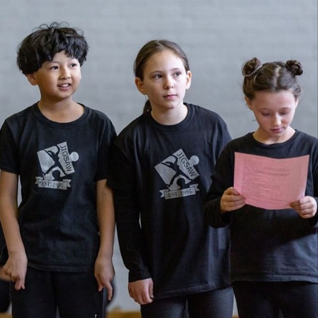 JigsawPlumstead's tweet photo. New @jigsawartsschools blog 🎭🔊 on how to conquer stage fright!
https://t.co/O1VCbqn2QK
#stagefright #copythelink #performancethroughpeople #performingonstage #nerves #anxiety #worry #nerve #confidence #selfesteem #tips #aguide #followthesestep https://t.co/ZR3F6dG0pF