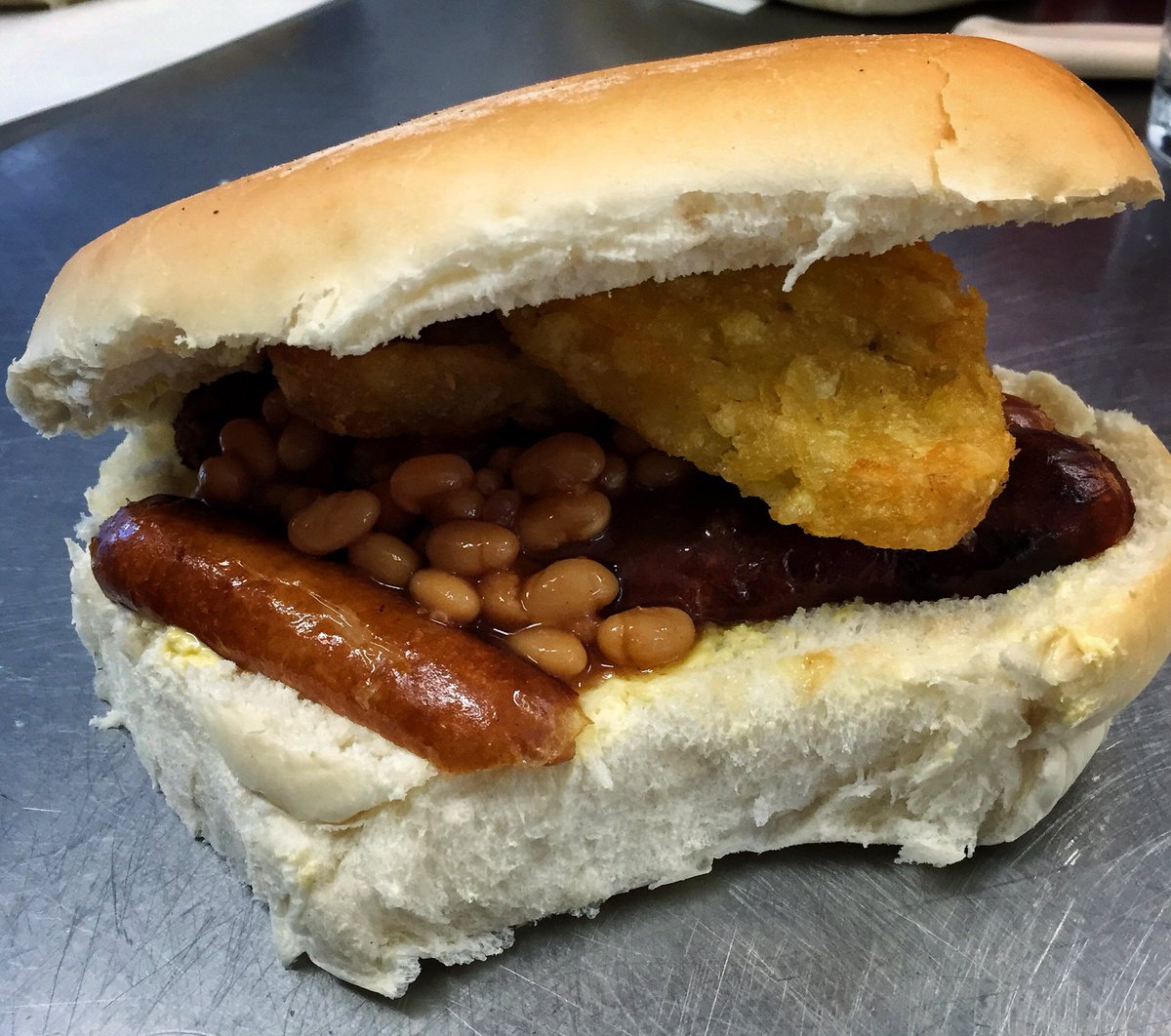 SnapBoxCafe's tweet image. One of our Snap Box Cafe take away orders last week, Large Sausage, Beans and Hash brown hot sandwich... Just £3.90🥪🚚
