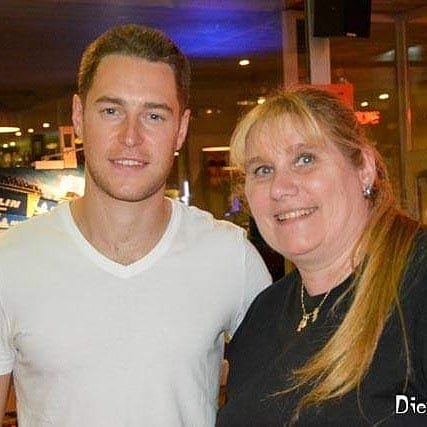 CatBelgium's tweet photo. Great meet & greet again with our @svandoorne ! #unstoffable #fullsupport https://t.co/O1w5CfZ9qX