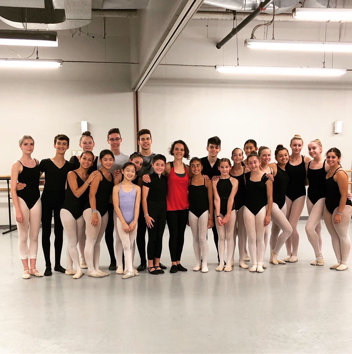 CSDdance's tweet photo. We were thrilled to welcome Monica Barragan and Victor Cervantes into our studio as guest teachers to teach our Intermediate and Senior dancers. Monica taught an incredible ballet class and Victor challenged our kids with a Tango class.💃🏼Thank you both for an inspiring evening! https://t.co/heCzipF6wo