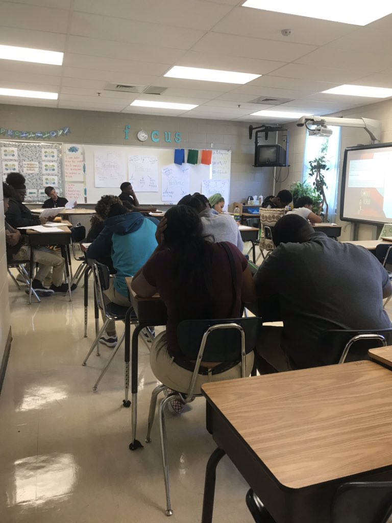 VictoriaJGentry's tweet photo. My @HustlinTigers students rocked their resilience article today! https://t.co/KRfLK7lsco