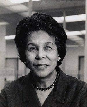 HistoryLivesDet's tweet photo. September is #BlackReadingMonth  
In 1970 Clara Stanton Jones, a career librarian, becomes the first African American to serve as @DetroitLibrary director. https://t.co/UEpUZPLRZd