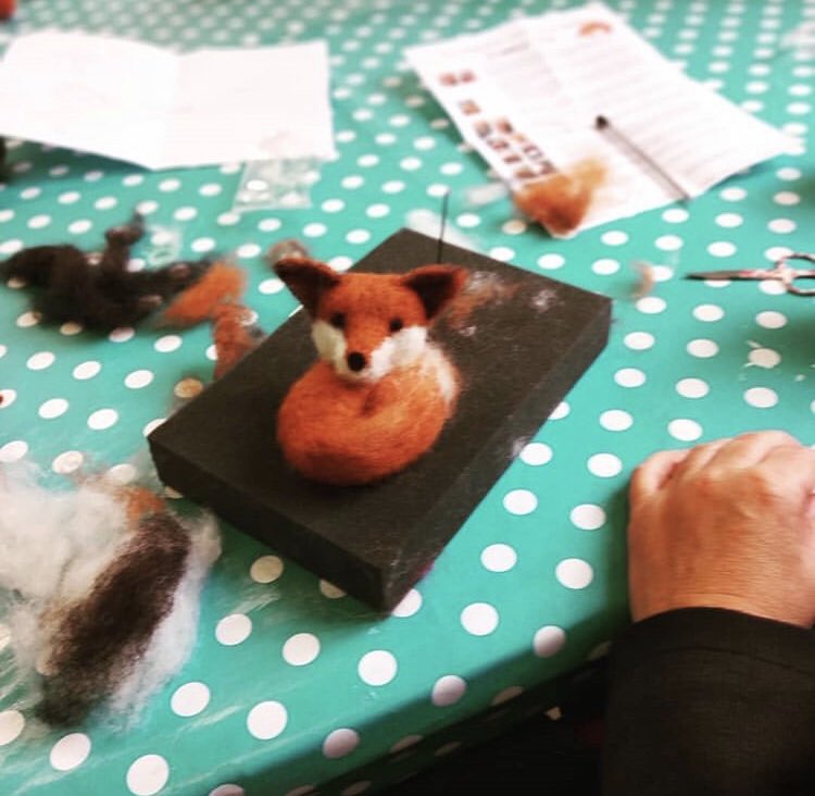 AGSSheffield's tweet image. 🏠Did you know we have a workshop space to hire?? ... - @little_felted_dreams students just created these fabulous 🦊😍. just ask in our gallery shop or look on our Facebook page for more details. 🌱#shoplocal #workshopspace #sheffield