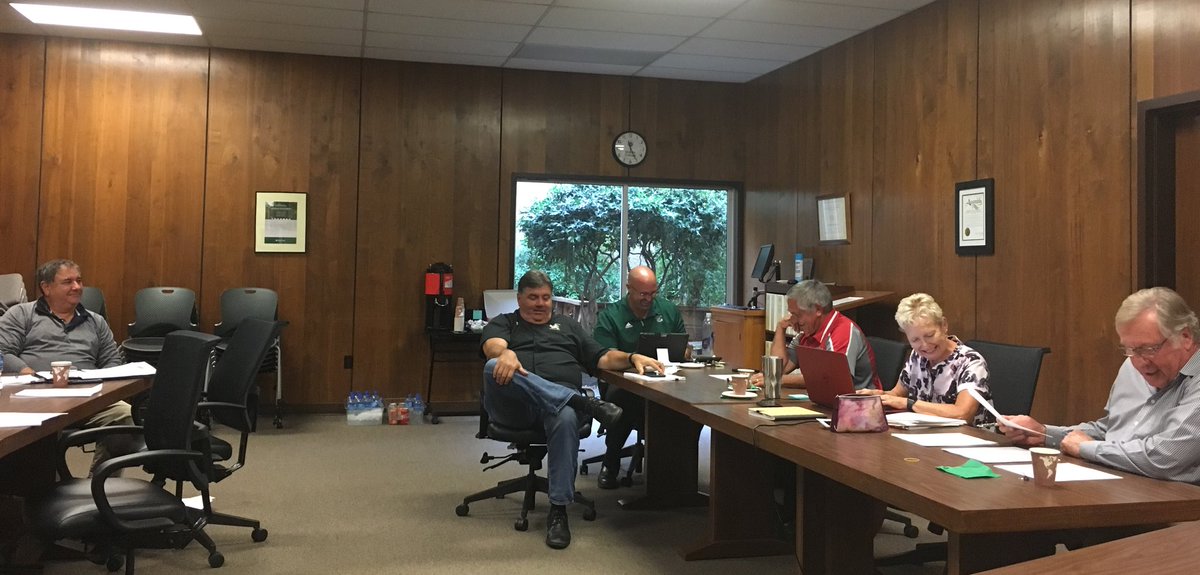 FRCPrez's tweet photo. Golden Valley Conference Athletic Director/College President's joint meeting. The focus of many discussions is on supporting student-athletes so they can graduate and transfer.  👍👍👍#athleticshelpgraduation @CCCAASports #focusonsupport https://t.co/BxOXYmbAtd