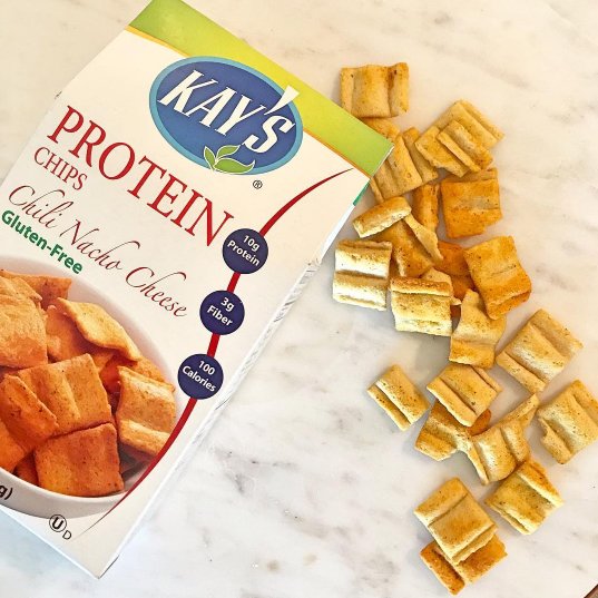 DWLDiet's tweet image. Are you stocked up on your snacks this week? || Weight loss doctors recommend eating in small portions 5-6 times a day. Having #HealthySnacks accesible is essential... || @kaysnaturals Chilli Nacho Cheese Chips are #fanfavorite on our store #trythem #DISCOUNT #INSTALOVE