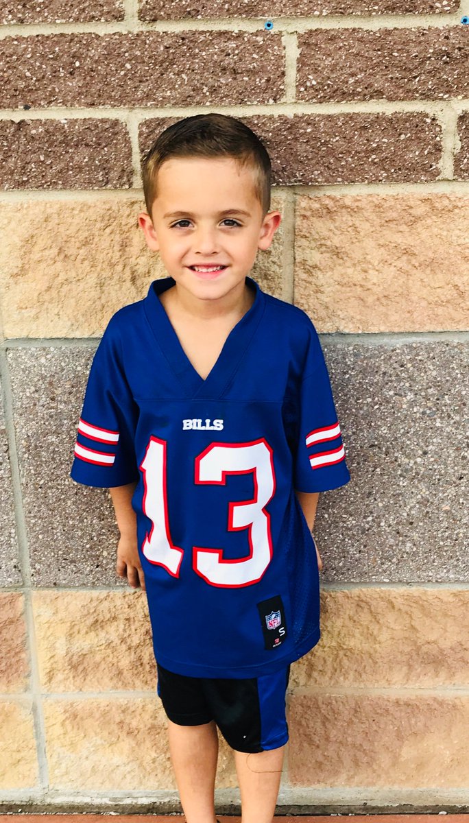 nschirra8's tweet image. Red white and blue day at school. Perfect @StevieJohnson13 #BillsMafia  #GavinMichael