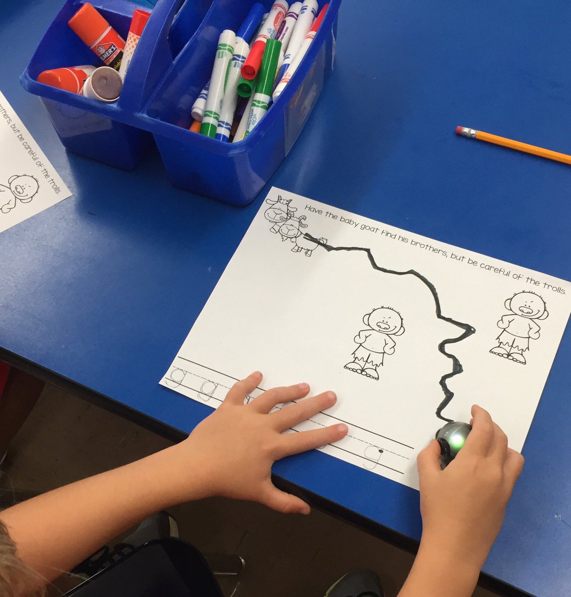 LaRocqueK_BR's tweet photo. We combined learning the grapheme <g> and STEM today. The Ss enjoyed the 3 Billy Goats Gruff and Ozobot lesson. @district102_SC #STEMedu https://t.co/8MVWro1wnk