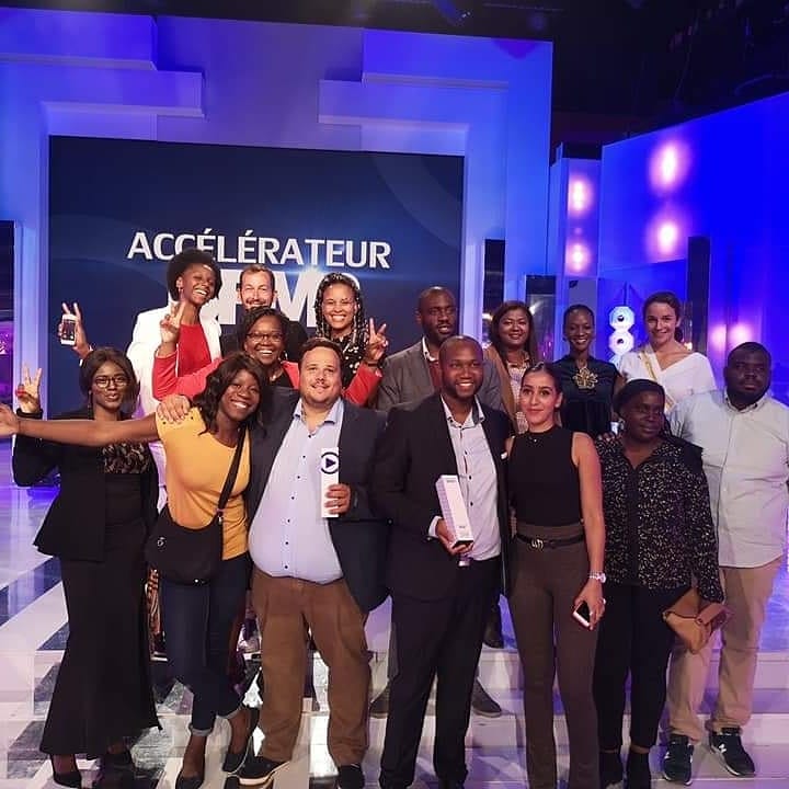 coeurdelogement's tweet photo. Belle soirée cœur de logement lauréat de accélérateur BFM catégorie RSE.  Merci à Guibor ainsi que les Déterminés et Bfm 💚 https://t.co/IZROJZ2iBm