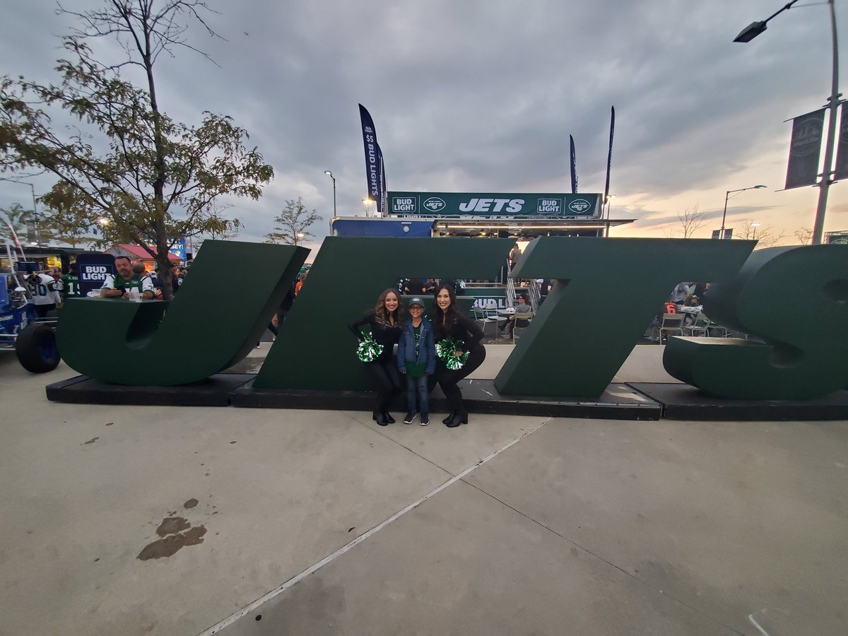amaze652's tweet photo. We Have Arrived!!!
#TakeFlight #JetUp #Jets #JetLifeToTheNextLife #JetAllTheWayUp #JetsNation #Ganggreen #NewJackCity https://t.co/9dMDEu3cub