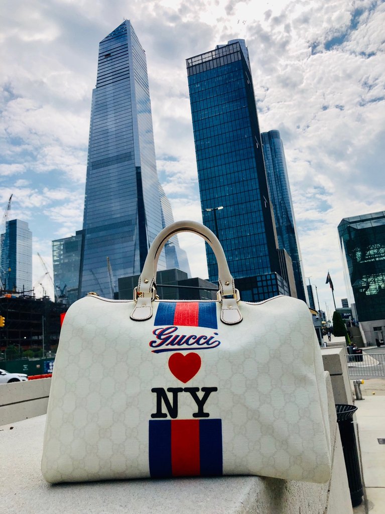 MarqueLuxury's tweet photo. I ❤️ NY | Gucci Boston Bag  
#MARQUE #JoyInLuxury #PreLoved #Gucci
#guccibostonbag #guccilover #luxuryonabudget #luxurygoods #guccifam #purselove #luxury #prelovedbags #preloveddesignerbag #usedisthenewnew https://t.co/uAvOW8FpUB