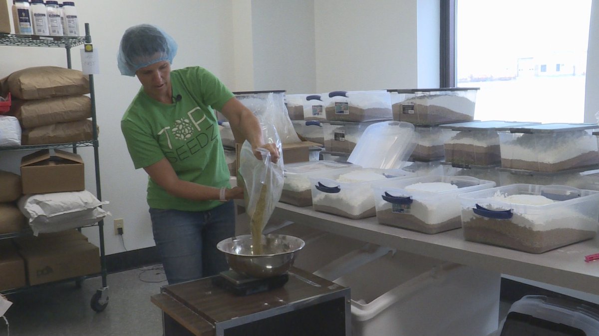kellydudzikWGRZ's tweet photo. #CityShaper Rebecca Brady is the founder of Top Seedz, an #IgniteBuffalo winner. She's also helping refugees by employing women who've made #Buffalo their home - Rebecca works with @JERS_buffto. See her story tonight at 5:30 @WGRZ.๐๐ https://t.co/vEu1q7H6cf