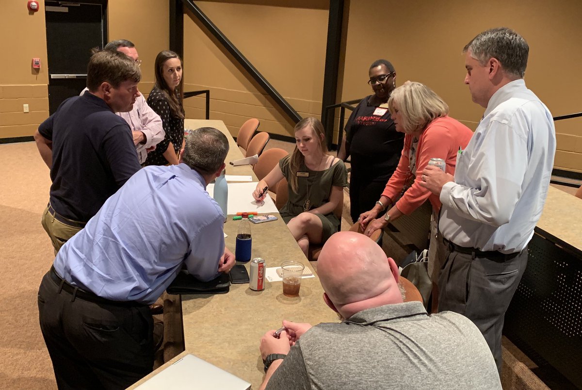 JaxTNChamber's tweet photo. Working on our vision for #JacksonTN in separate groups with #ForwardJackson3. Keep looking for your chance for input. https://t.co/1JLVJKXREu