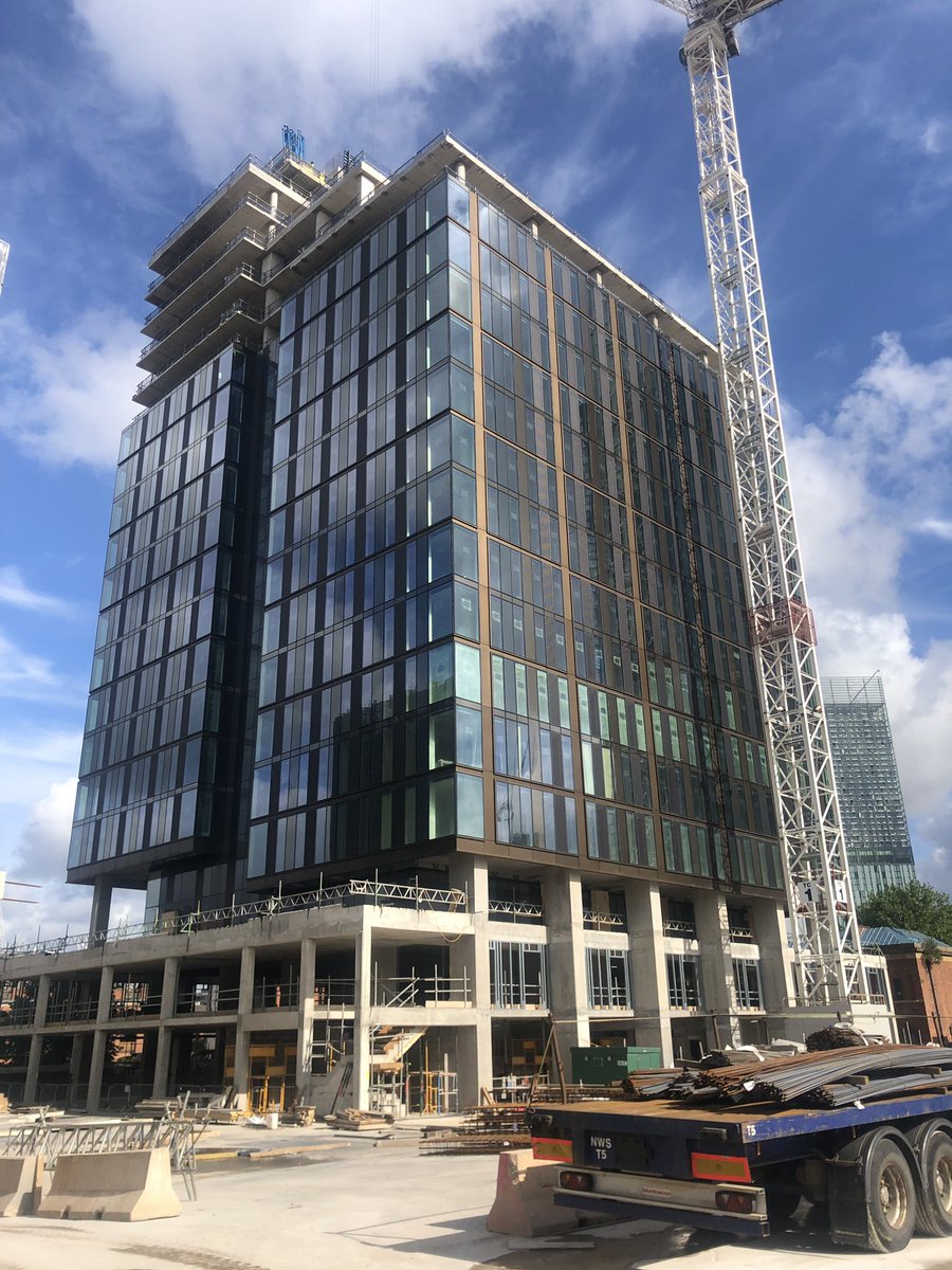 ctrsiteservices's tweet photo. Great view of the south elevation C1 unitised elements complete up-to Level 15 #21Storeys #CrownStreetProject #ctrsiteservices #Sipral #Renaker
C2 creeping up in the back ground
#52Storeys #skyscraper #facades #unitised #manchester
Think Safe ..... Be Safe !! https://t.co/tdvavobtb2