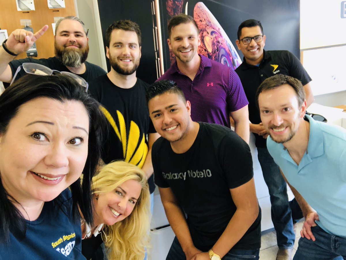 TxOps972's tweet photo. The first 24! It’s gonna be a great week! #Sprintlife 💛 https://t.co/Y4sbPjj9YP