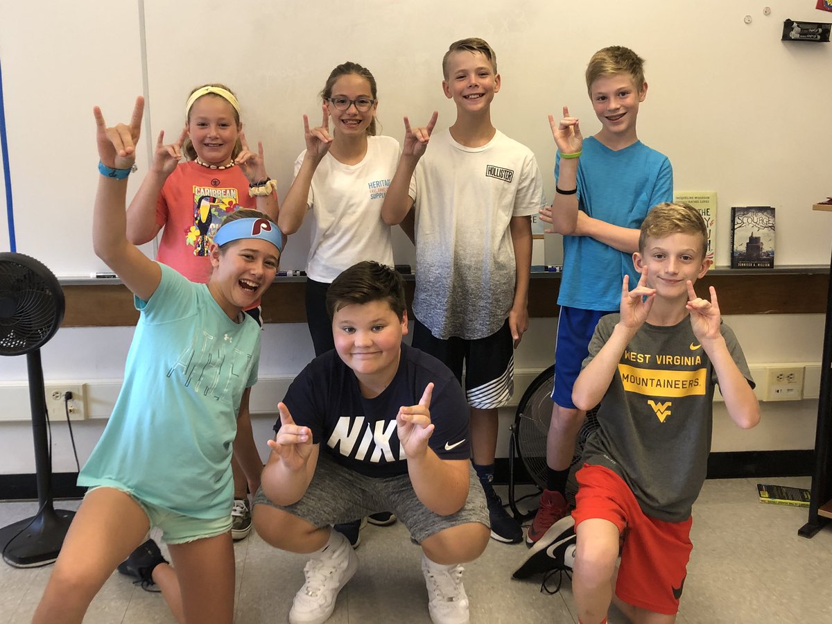 Our Super Seven: meet this year’s iCougars! 🐾🐾🐾
#kutzcougarpride