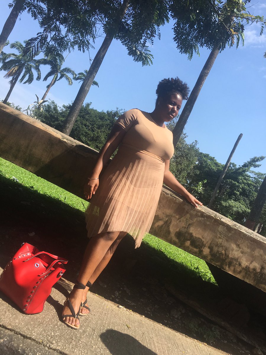 onyin_ye's tweet photo. Today was hot 🥵. But not as hot as me 😉. #clout #BBNaijia #dider #MikeGives https://t.co/RLylZZxkSy