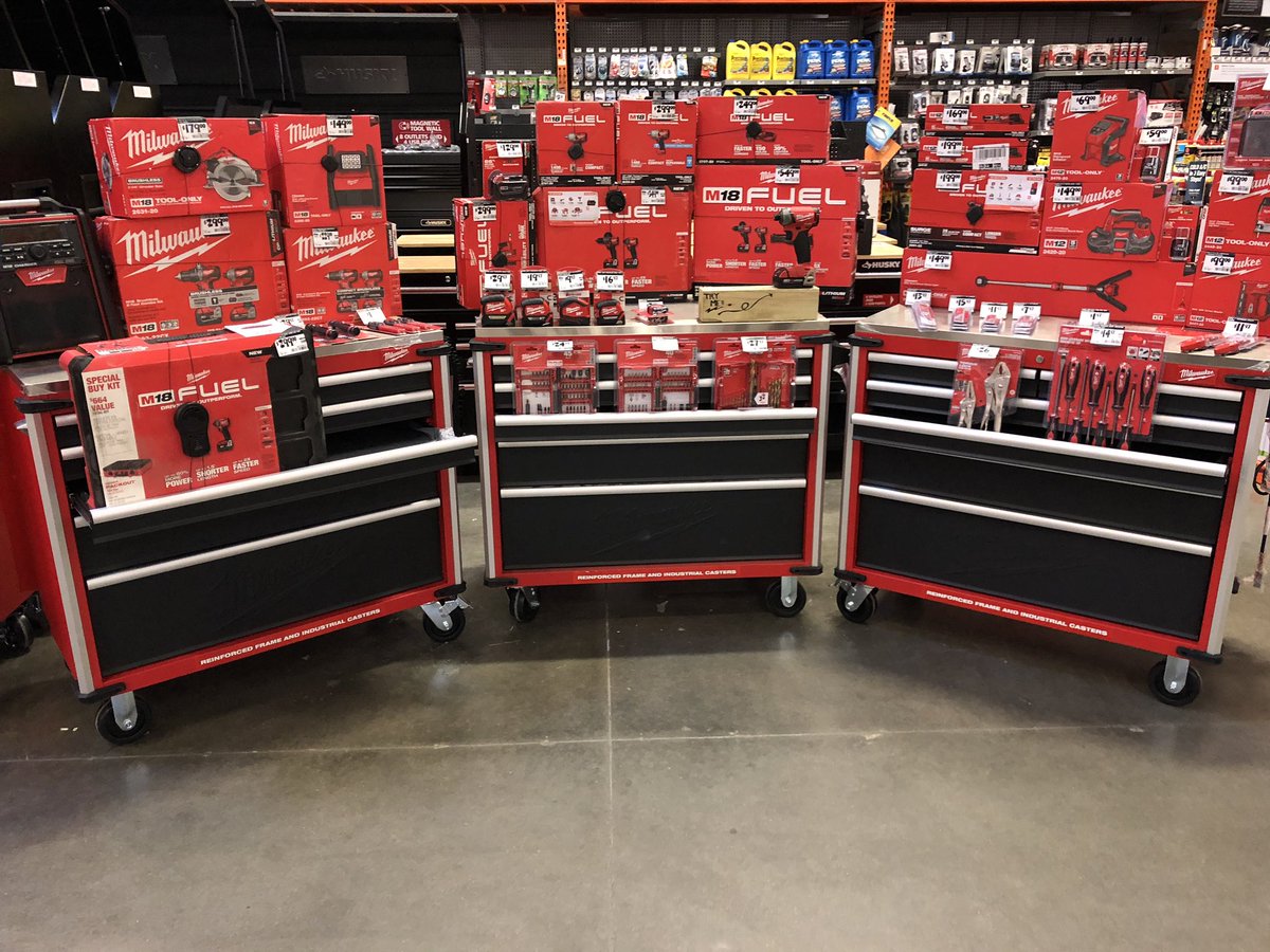 ThomasMageeTHD's tweet photo. Opened 6am ready for our Pros!! #proappreciationevent @HD6507 @KadeKasner @OliverasJohn https://t.co/wb9fmg5xAG