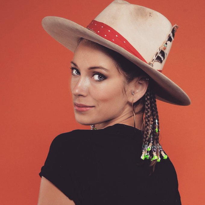 Oooo (; me and @McConaughey had our hats made by the same special man #Aspenhatter in #Austintexas, I<a class="tags" target="_blank" title="On Twitter" href="/?out=eyJ0eXAiOiJKV1QiLCJhbGciOiJIUzUxMiJ9.eyJpYXQiOjE3MjMyOTA2OTMsImlzcyI6InR3cG9ybnN0YXJzLmNvbSIsIm5iZiI6MTcyMzI5MDY5MywiZXhwIjoxNzU0ODI2NjkzLCJyZWRpcmVjdF91cmwiOiJodHRwczovL3R3aXR0ZXIuY29tL01jQ29uYXVnaGV5In0.xYXN7Tb52pu4XJNUsFBsdyrLswQRScTDK3tSdIX04LVVxB_8ZP2jmTEd1D23zdHqn7b756_Mga6Sp6Dkn9ES5g">@McConaughey</a><a href="/tag/lasvegas"class="tags"><span>#lasvegas</span></a><a href="/tag/austin"class="tags"><span>#austin</span></a><a href="/tag/austintexas"class="tags"><span>#austintexas</span></a><a href="/tag/aspenhatter"class="tags"><span>#aspenhatter</span></a>