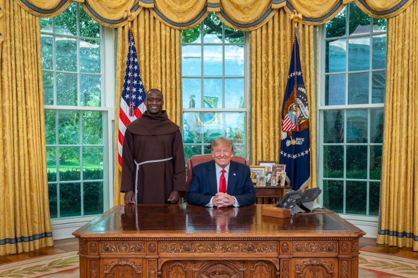 ntvkenya's tweet photo. Peter Tabichi meets President Trump in the White House; Tabichi was a recipient of the 2019 Global Teacher Prize. https://t.co/RP1v1jjHKL