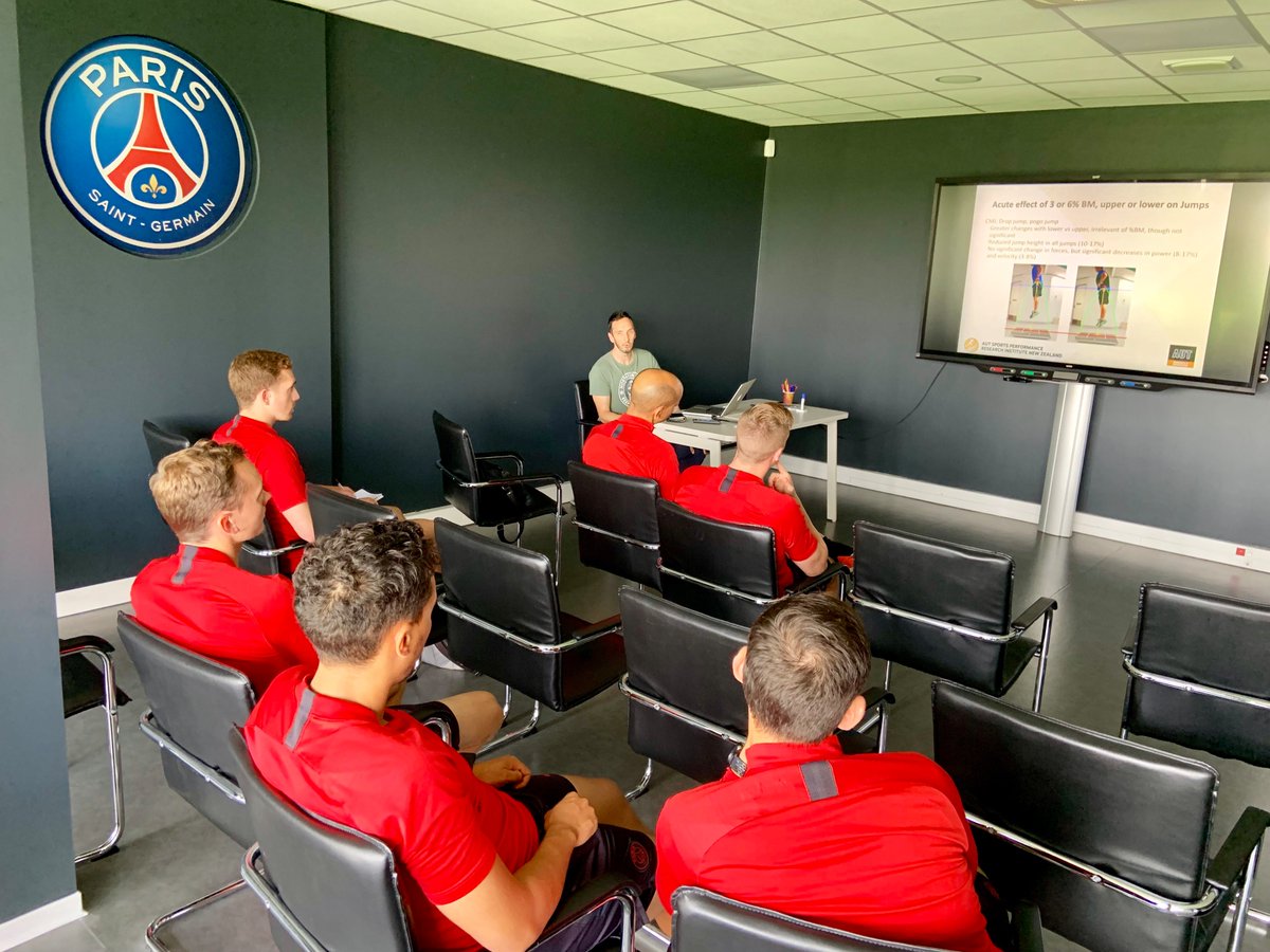 PSG_Performance's tweet image. Great couple of days with @MacadamP from @Autuni ✅talking wearable🧥resistance training🏃‍♂️
✅sharing with our PhD student @MattB6195 + the Academy staff his best research tips 
😢Missing the great John Cronin from New Zealand though
🙏@mathlacome (R&amp;amp;D) for organizing