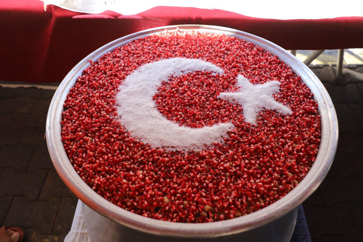 akkadinmamak's tweet photo. Paylaşmanın, dayanışmanın, birlikteliğin ve sevginin ifadesi, bolluk ve bereketin simgesi olan #AşureGünü vesilesiyle ,
📍17 Eylül  Salı günü
📍Saat:18.00 da 
📍Dikimevi kavşağında aşure dağıtımı yapacağımız programa tüm hemşerilerimiz davetlidir.
@selvacam @muallavarol https://t.co/QsTVsa2m0S