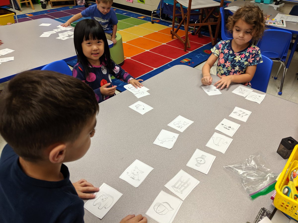MissMcEleneyK's tweet photo. During science today @WoodcrestES, we started our first Picture-Perfect Science lesson,  "Do You Know Which One Will Grow?" After, scientists sorted cards into two groups: grows and does not grow. #cherryhillscience #WEareCHPS https://t.co/VL55i6xbSy