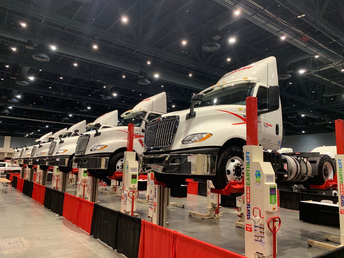 RyderSystemInc's tweet photo. Best of luck to all competing this week in Raleigh, NC at the TMC SuperTech competition, N. Americaโs premier skills competition for professional commercial vehicle technicians. Weโre proud to sponsor the Steering & Suspension station at #TMCSuperTech #RyderTechs @TRUCKINGdotORG https://t.co/xQrFPwLAXf