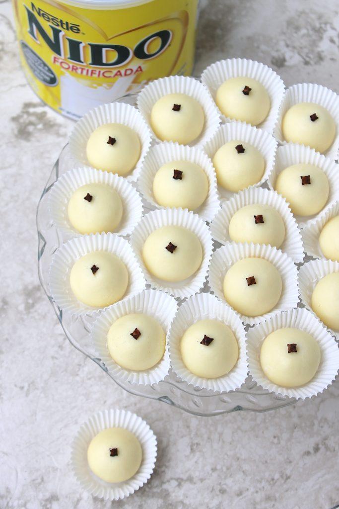 jbruce_88's tweet photo. #AD Celebrate Hispanic Heritage month with these delicious Papitas de Leche made with @NestleNIDOUSA PLUS save $2.00 on any ONE (1) NIDO Dry Milk® now thru 9/23/19 only at Publix! https://t.co/qAHdcoDGWd Image Via: @enrilemoine https://t.co/iL7iyQg1VW