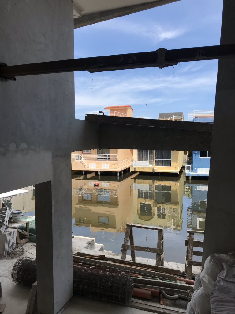 Mjcastillob's tweet photo. No todos los lunes son malos... 
Aquí vamos de nuevo #ModoObra a mis inicios. 

Nuevo proyecto / Nuevo trabajo👷🏻‍♂️🙋🏻‍♂️ #Arquitectura https://t.co/APzh4kuF1T