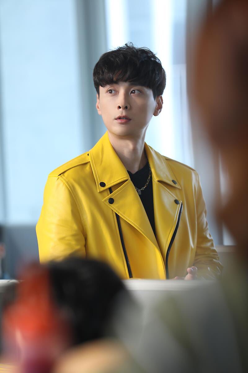 오빠 미쳤어ㅠ__ㅠ 🖤💛