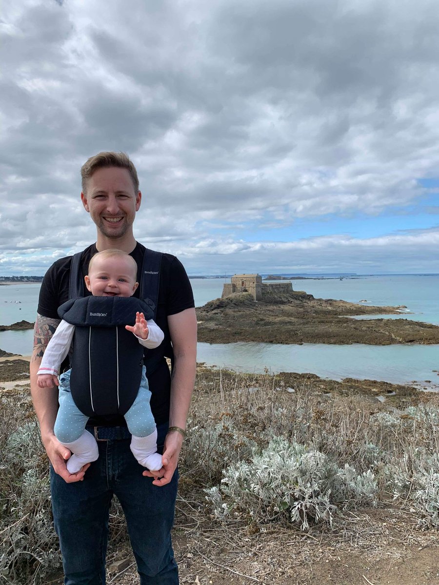 Eleanor cracks us up everyday! What a character. 😎