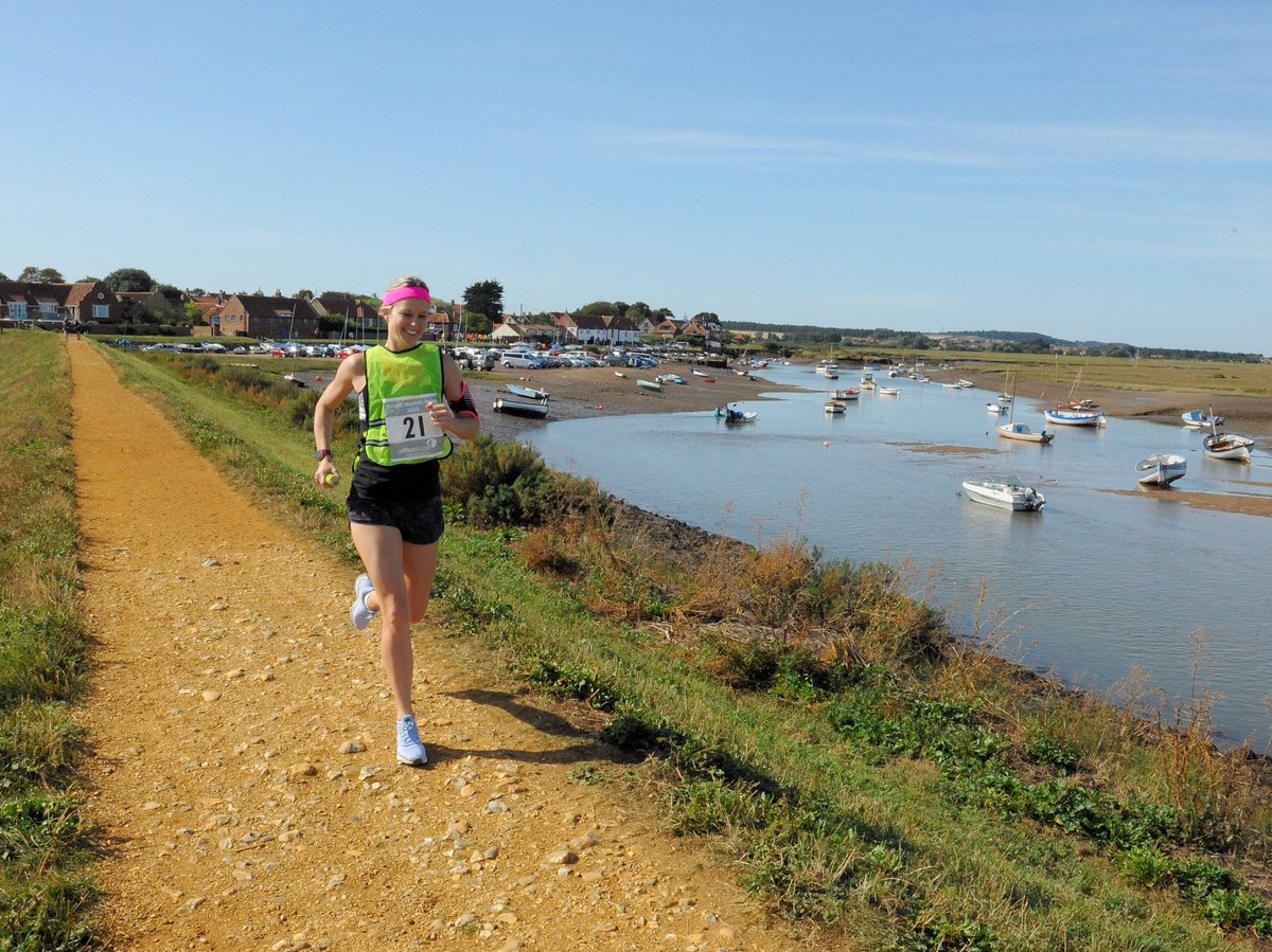 norfolk_relay's tweet photo. Spirit of the Round Norfolk Relay! Pink and Blacks Runner leaving Burnham Overy Staithe on Saturday @lovenorfolk @edpsport @athletics_norf @Officescapellp @runnersworld @EDP24 @BBCNorfolk https://t.co/VEJqAXMsNL