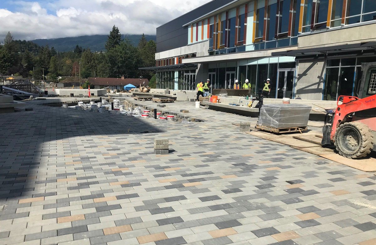 ExpocreteCDN's tweet photo. A scouting shot featuring our 108mm #VS-5 pavers on a massive development project in North Vancouver. Another 20,000 sqft of product to go!
#LargeScale #Expocrete #Belgard #MultiDirectionalInterlock #ConcretePavingStones https://t.co/HtqLFzJ9Bq