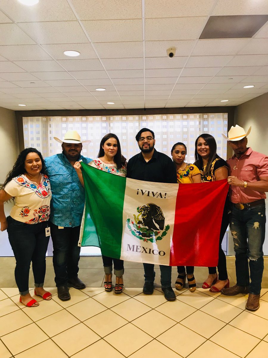 Celebrating Mexico’s Independence 🇲🇽 day !#HispanicHeritageMonth #TMXFamilia <a href="/Lizette_TM/">Lizette Trejo</a> <a href="/TMXCompanies/">TMX Companies</a> <a href="/TMX_CorpOps/">Corporate Ops Team</a> <a href="/rologon1982/">rolando gonzalez</a>