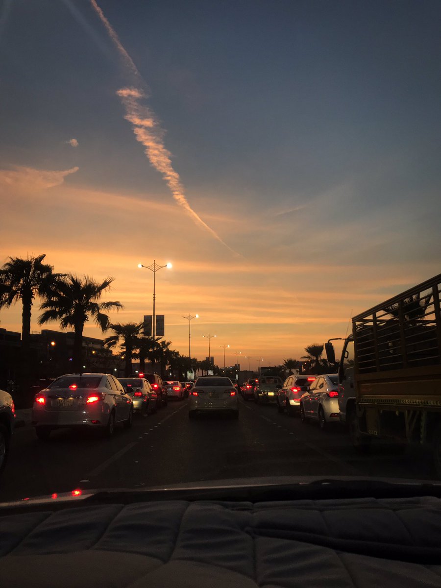 alshaikh_96's tweet photo. The beauty of sunsets ❤️🌅
16.9.19 https://t.co/CEEeelfvkB