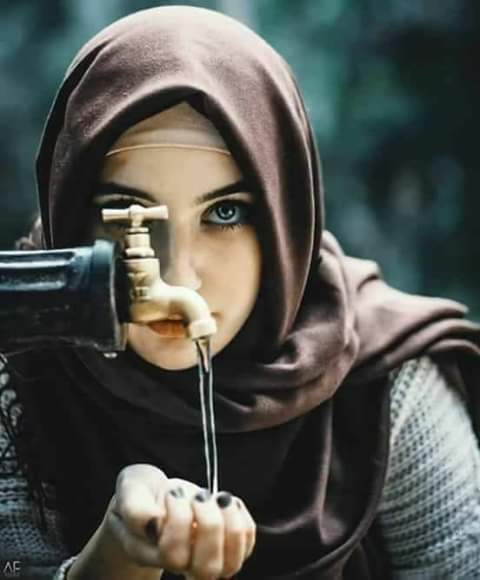 sedraa2000's tweet photo. ولو رأى وَجهها القدّيسُ قال لنا:
لا بأس بالذّنبِ بين الحين والحينِ..!!

#تميم_البرغوثي https://t.co/NUmgMNvRN5