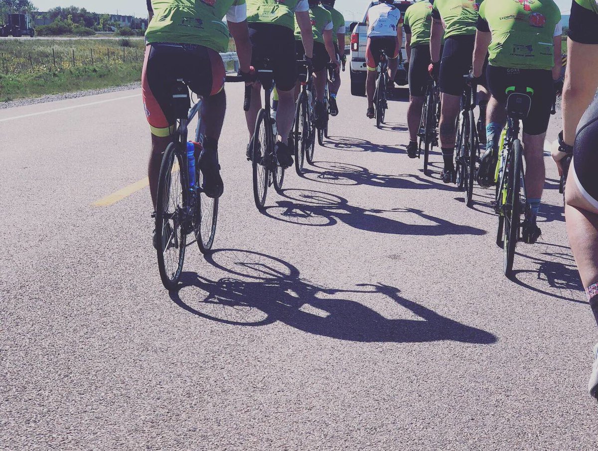 🚴‍♀️😊🚴‍♂️😁 Bravo et merci à nos fiers représentants de la #CPO lors du #TourParamédicQC. Ceux-ci ont parcouru les routes de Sherbrooke à Ottawa en seulement 4 jours. Encore bravo, vous êtes inspirants! 🚴‍♀️😊🚴‍♂️😁

<a href="/TourParamedic/">Tour Paramédic</a>
