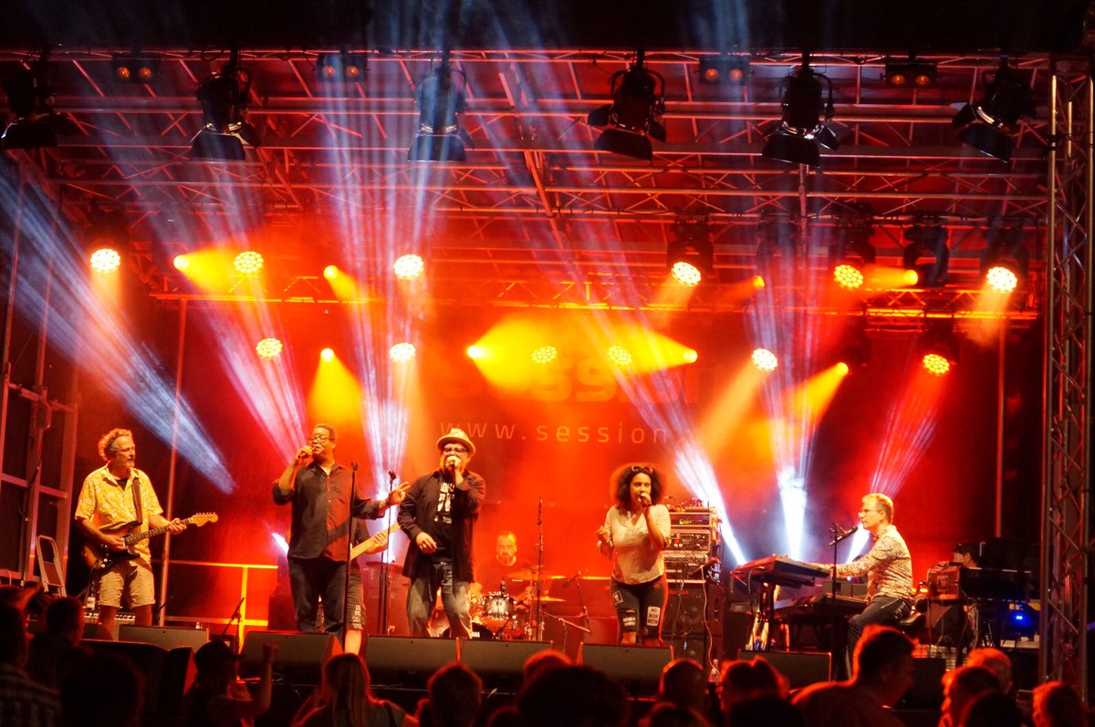 Ch_Muszynski's tweet photo. What a #great end of the #openair season! I played with my #band Amokoma on saturday at the 40th #anniversary #party of #session_music
Thx for letting us be your #birthday #present on #stage https://t.co/Q3QMWaOGiV