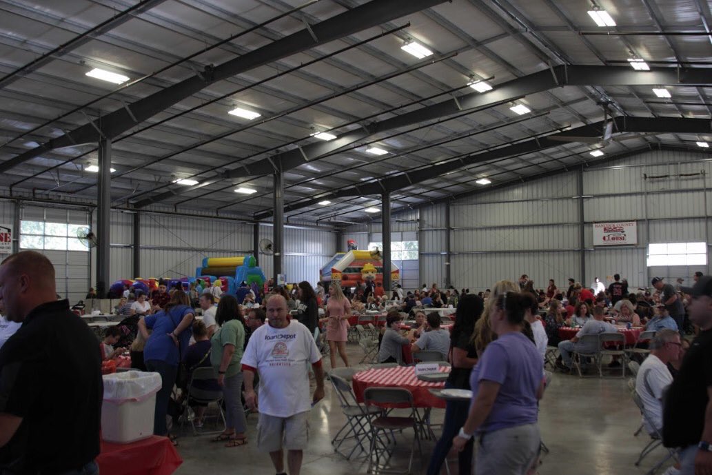 LollaPizza's tweet photo. 1st annual Pizza LollaPalooza had overwhelming attendance!  We really appreciate the support by all those attending.  Kids were really having a GREAT time! https://t.co/9DbwOr95Lm
