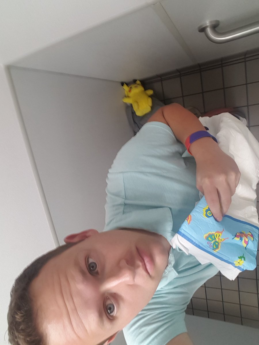 baby_aslan's tweet photo. Just
Changed
With
Detective
Ryan
#pikabu https://t.co/7x21TMdQVS