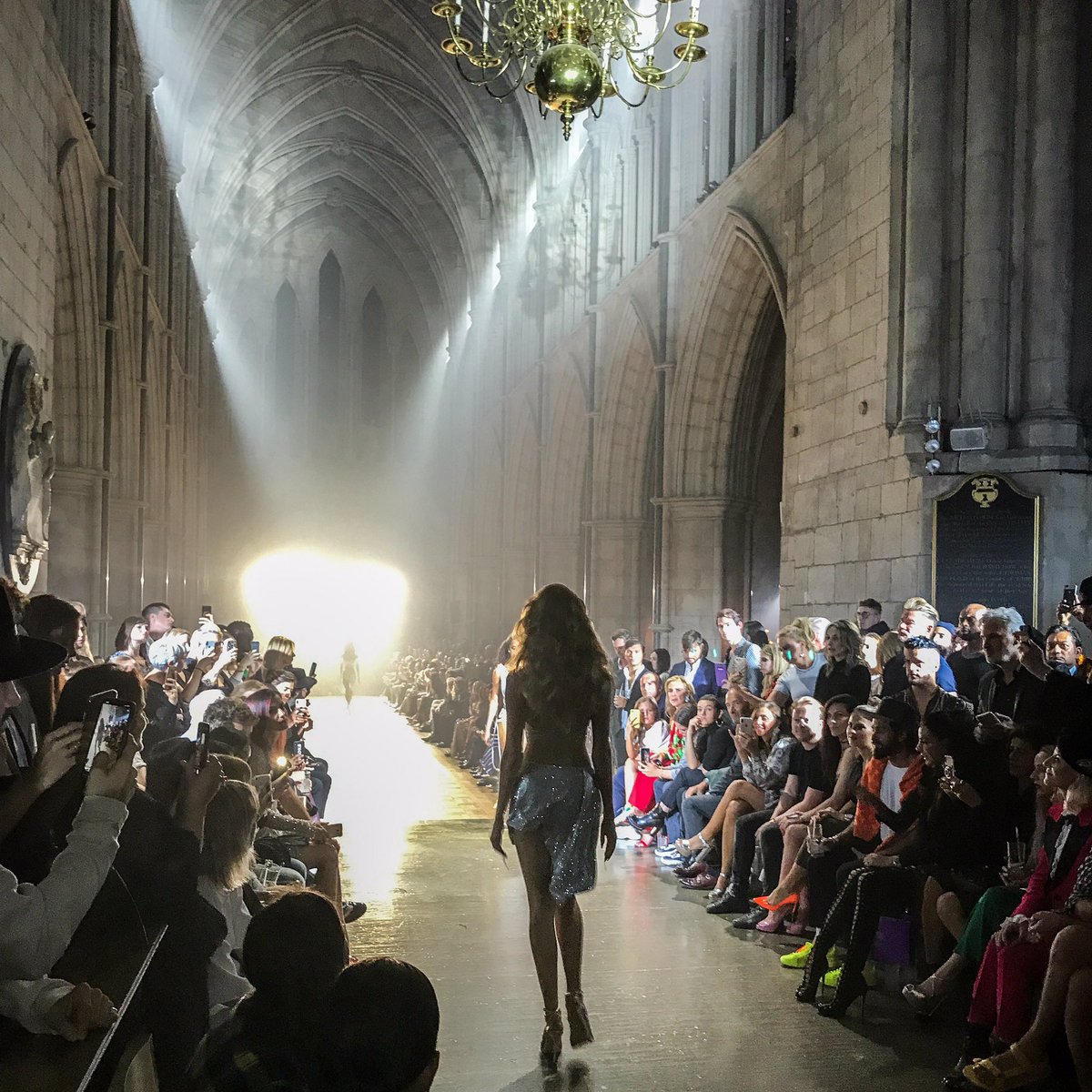 pierslinney's tweet photo. Amazing show by @JulienMacdonald for JulienxGabriela #SS20 at Southwark Cathedral. W.O.W. 🙌🏽 #LondonFashionWeek https://t.co/vkfd6gwOS5