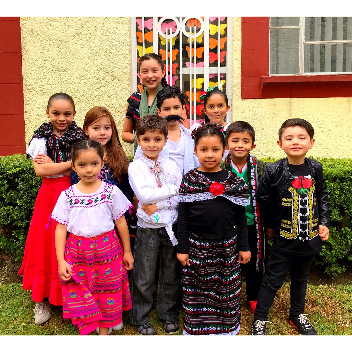 LChristianAc's tweet photo. Fiesta Mexicana!! 🇲🇽🎊 https://t.co/EUKs1O5pCA