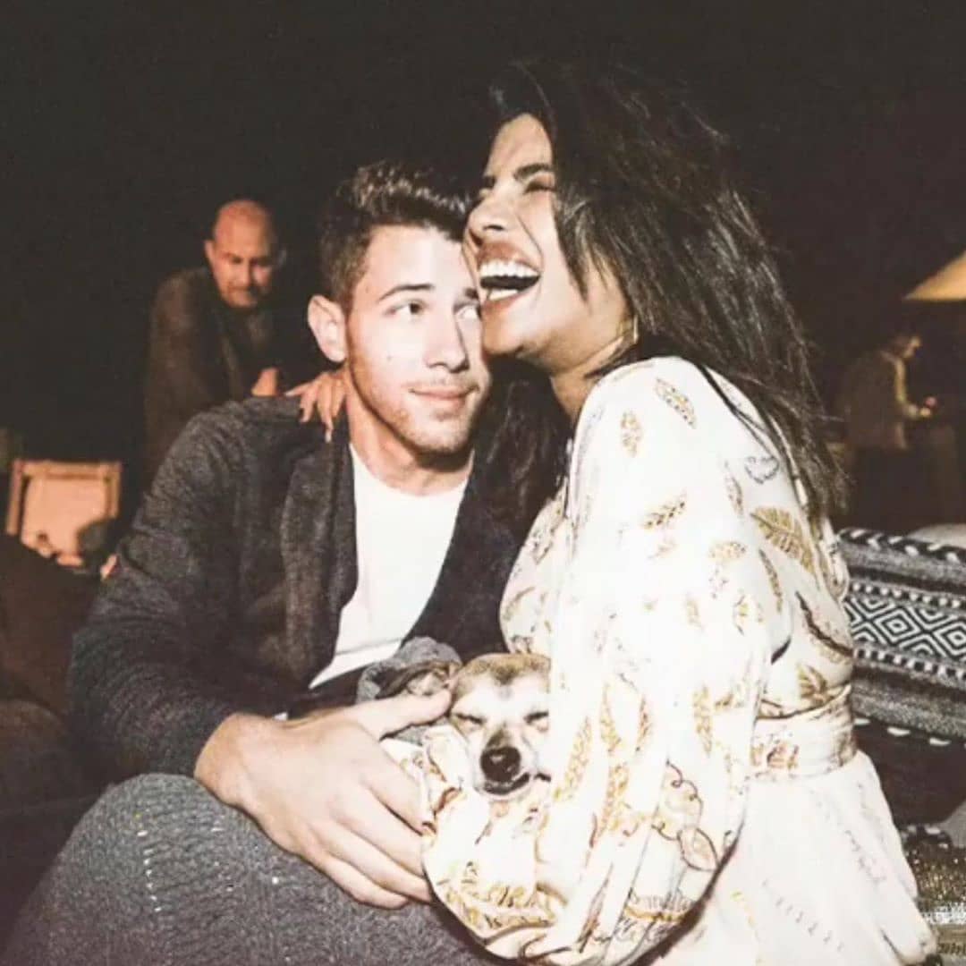 Kalimahtoyibah3's tweet photo. yes I see this couple falling in love, they are like a strong bond with each other, Oh God please take care of his love .. #NickJ27th #PriyankaChopra #NickJonas https://t.co/BNzOdzns9F