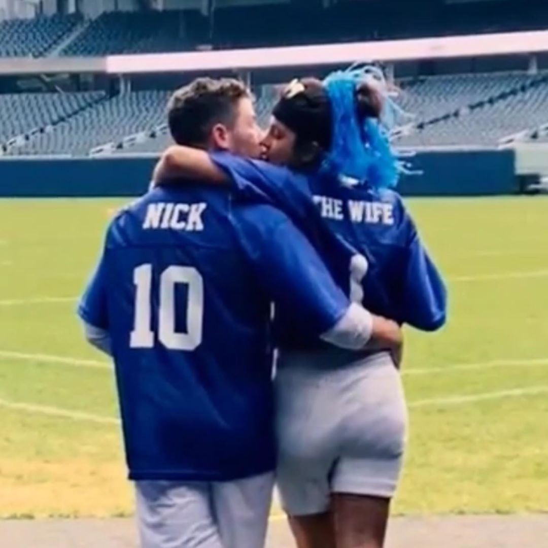 Kalimahtoyibah3's tweet photo. yes I see this couple falling in love, they are like a strong bond with each other, Oh God please take care of his love .. #NickJ27th #PriyankaChopra #NickJonas https://t.co/BNzOdzns9F