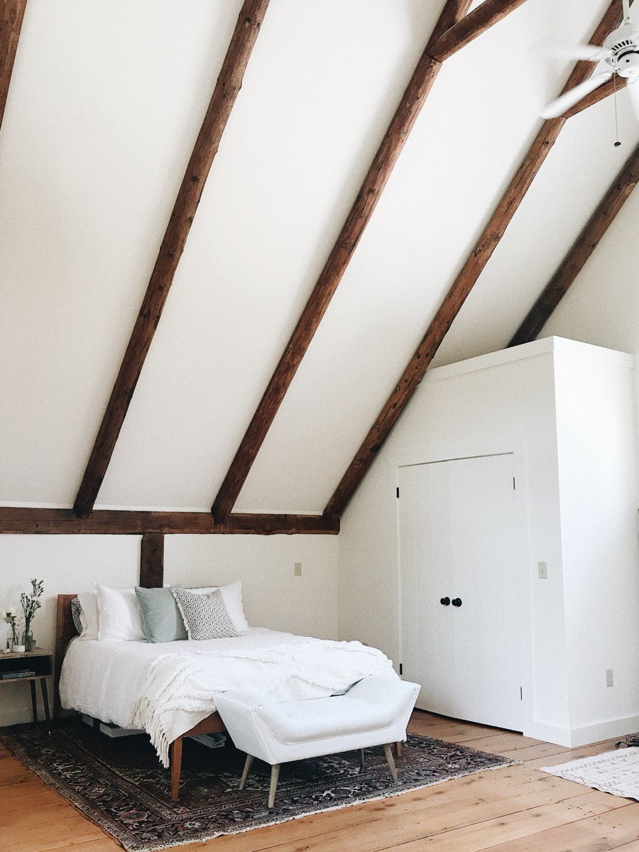 well_essentials's tweet image. Everything you need to know when it comes to choosing an eco-friendly mattress. bit.ly/2MKM3Xn