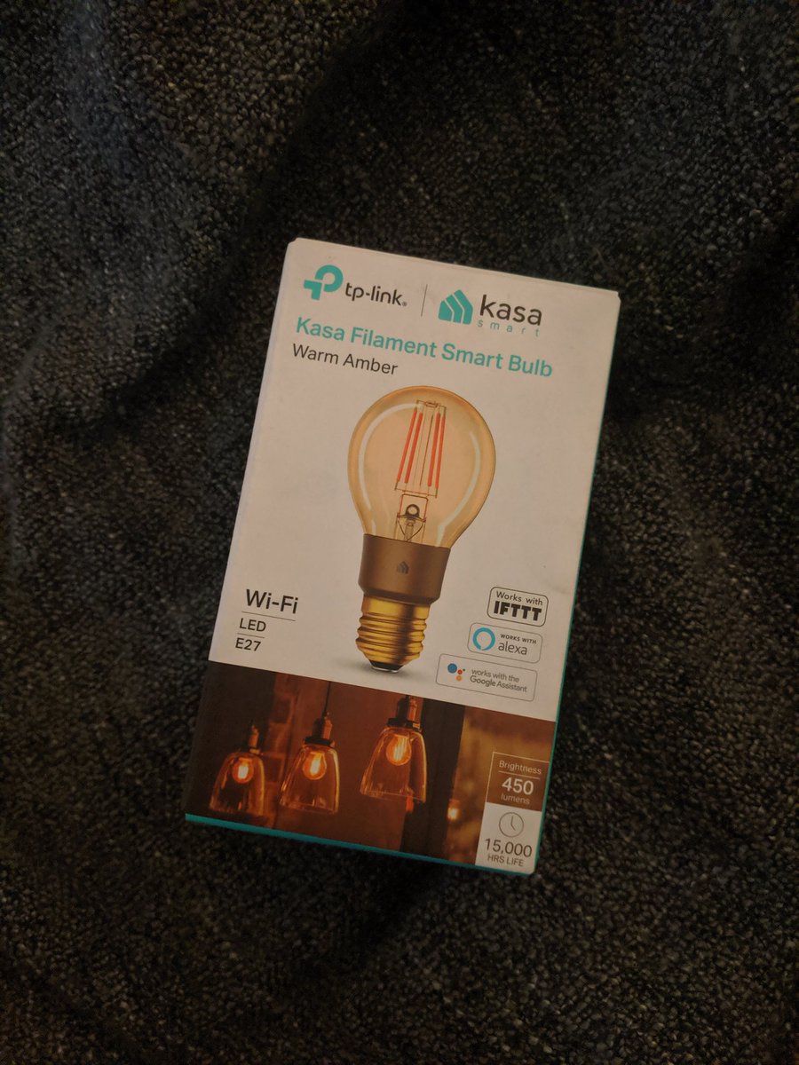intwohomes's tweet photo. Think smart bulbs look ugly? Think again! This new @TPLINKUK bulb is beautiful 😍 plus there's no plastic in the packaging, YES TP-Link! We have this to review and will be sharing online soon! #smarthome #wifibulb #smartbulb https://t.co/KqRZ31BobR