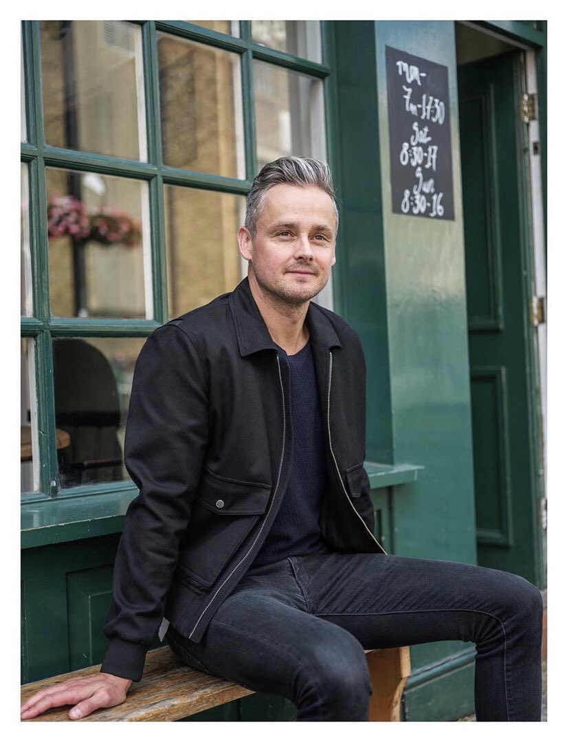Keanespain's tweet photo. En el próximo número de @BigIssue, @tomchaplin nos habla de las trampas del éxito y del hecho de estar en una banda con amigos de la escuela. https://t.co/zUpuhanqaH