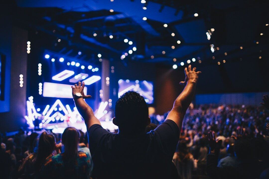 bartrendel's tweet image. Since 2015, IC has had the privilege of partnering w/ @oakschurchtx. Watch this interview w/Hunter Wilson, Pastor of Strategy who sat down w/the Church Multiplication Network and Influence Magazine to unpack how they are implementing IGP. See more: buff.ly/2QdZHoz