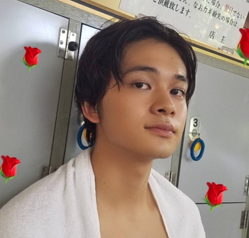 北村匠海 俳優 Dish 動画像 Fbf風呂上がりショット 北村匠海 俳優 元子役 歌手 ダンスロックバンド Dish ギターボーカル リーダー スペシャルドラマ Flyboysfly僕たちcaはじめました Fbf 公式instagram お風呂シーンの後 画像