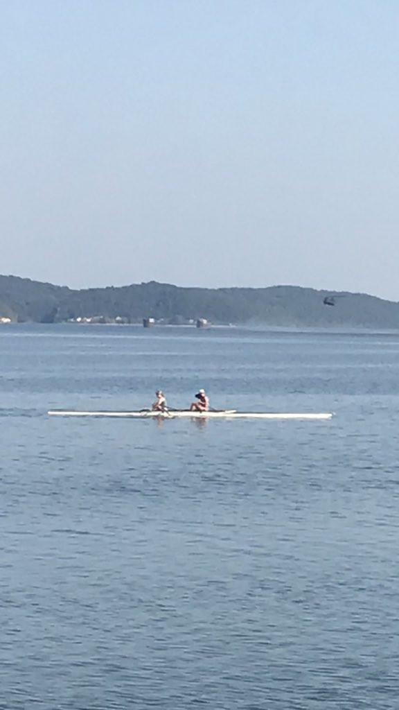 danlavit's tweet image. Driving over the Eggners Ferry Bridge, I saw @RacerRowing practicing with a Chinook hovering nearby.  @murraystateuniv #goracers #FortCampbell